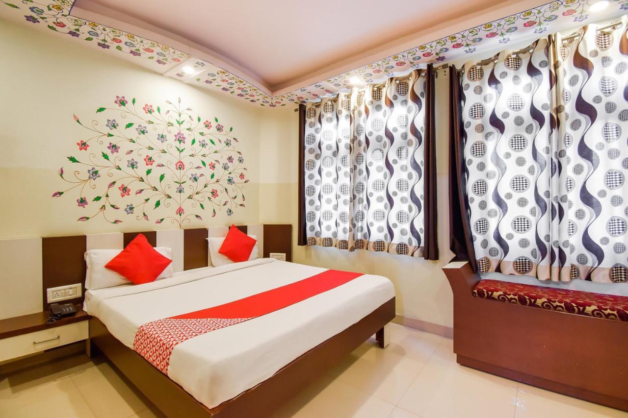 Oyo 11389 Hotel Ng Palace Jaipur Exteriör bild