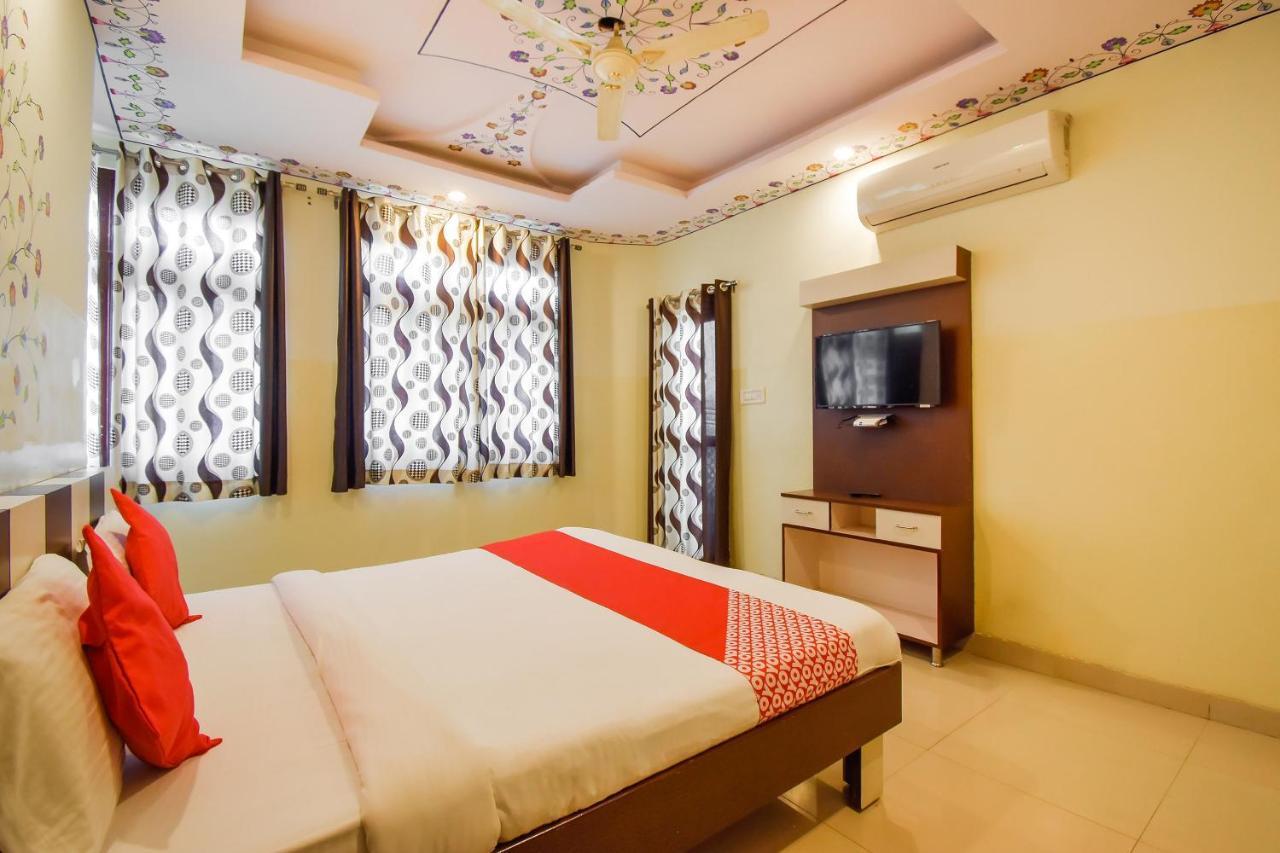 Oyo 11389 Hotel Ng Palace Jaipur Exteriör bild