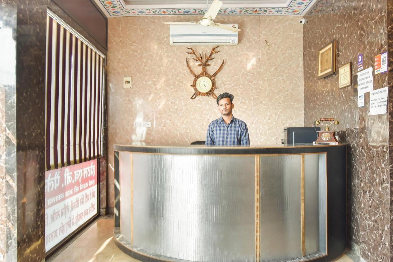 Oyo 11389 Hotel Ng Palace Jaipur Exteriör bild